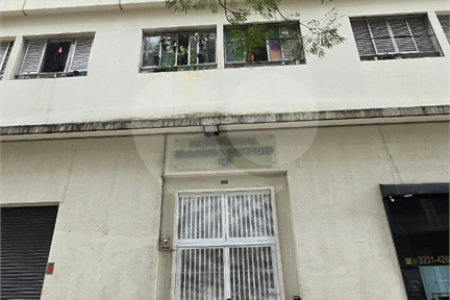 Apartamento com 48 m² localizado na Rua Conselheiro Crispiniano, 125