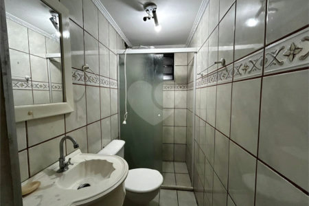 Apartamento com 03 Dormitórios, á venda, em São Carlos-SP.