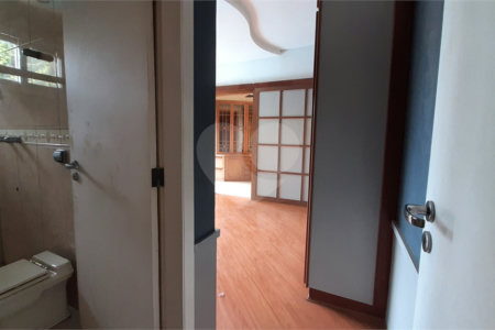 Casa Térrea à venda com 4 quartos, sendo 2 suítes, em Chácara Monte Alegre, São Paulo, SP