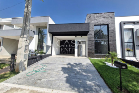 Casa à venda com 3 quartos, sendo 1 suíte, em Cajuru do Sul, Sorocaba, SP