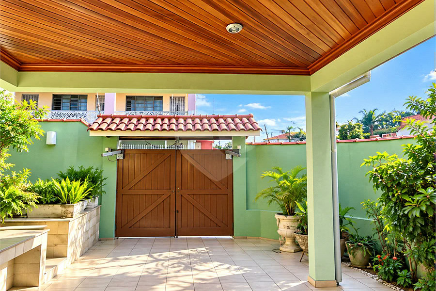 Casa à venda com 3 suítes em Indaiá, Caraguatatuba, SP