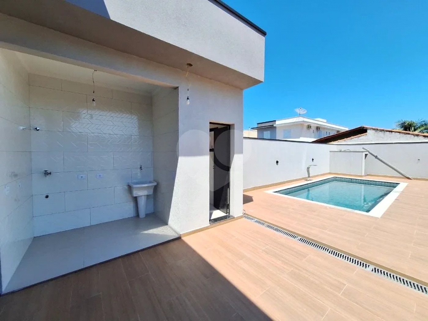 Casa à venda com 3 quartos, sendo 1 suíte,  em Morada da Praia, Bertioga, SP