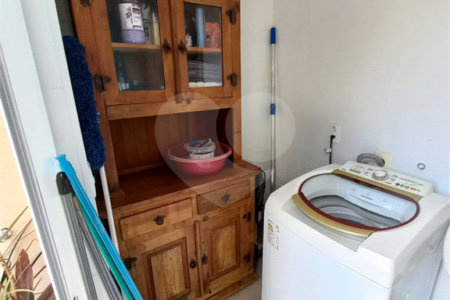 Casa térrea no Condomínio Faixa Azul