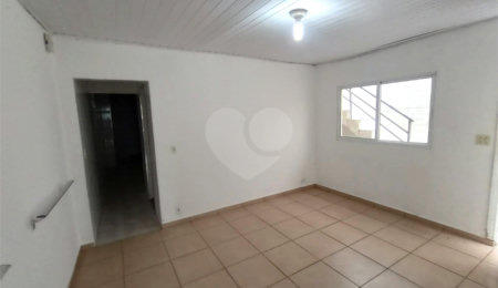 Sobrado à venda com 3 quartos em Vila Alpina, São Paulo, SP