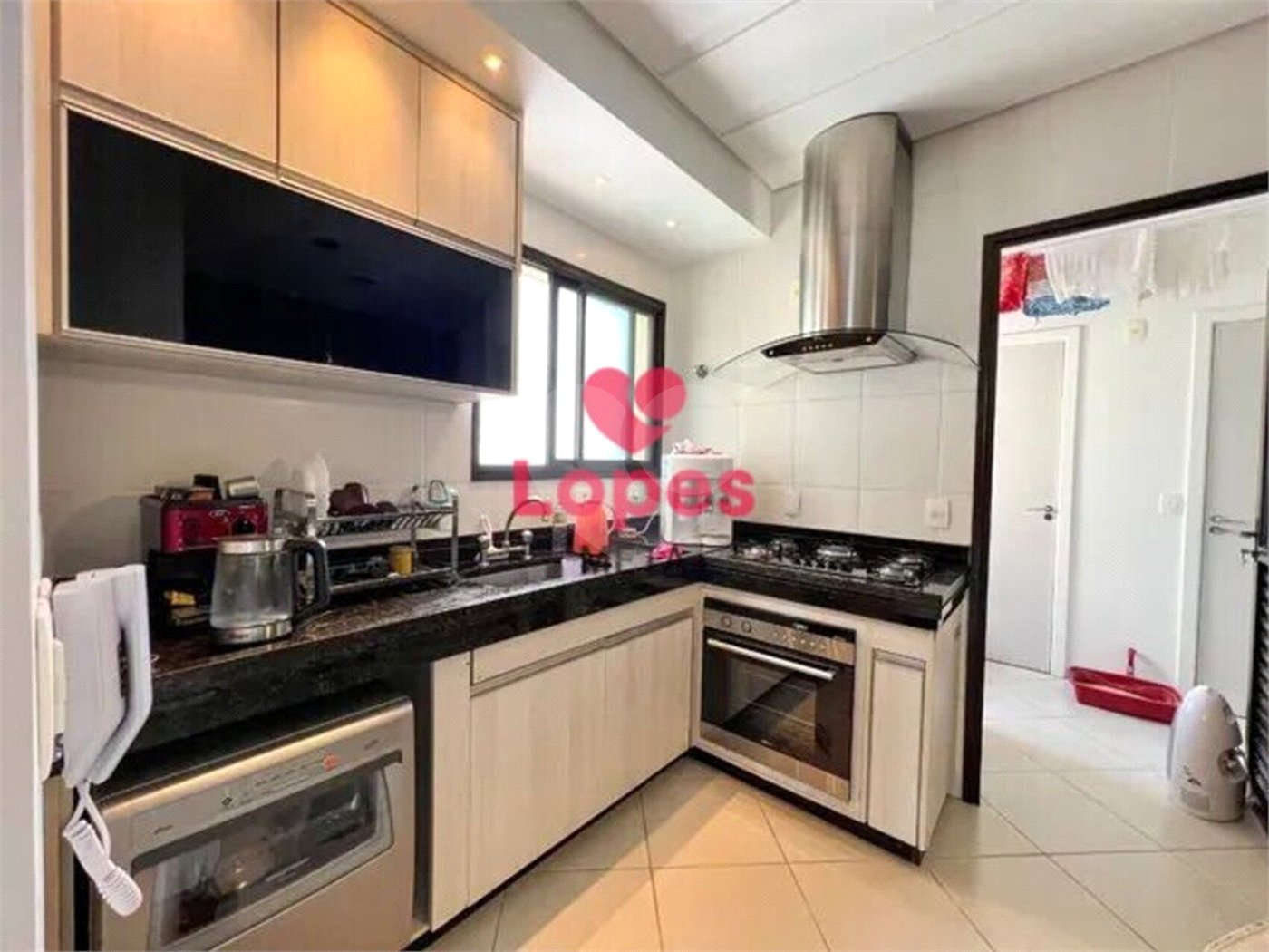 APARTAMENTO A VENDA COM 188M², 3 DORMITORIOS, 1 SUITE, 2 VAGAS - JARDIM ESPLANADA - SÃO JOSÉ DOS CAM