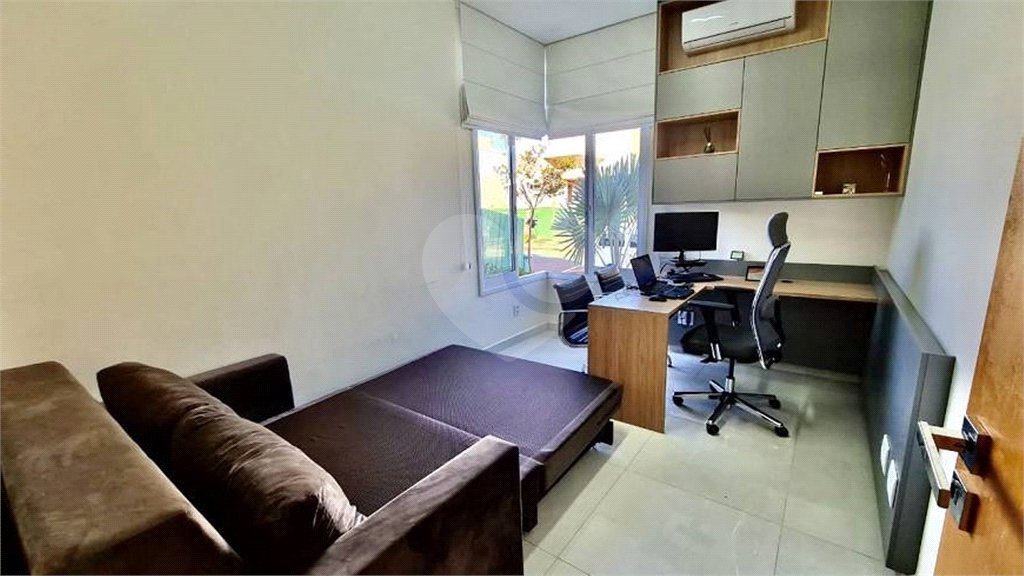 Casa térrea no Condomínio Alphaville Ribeirão III