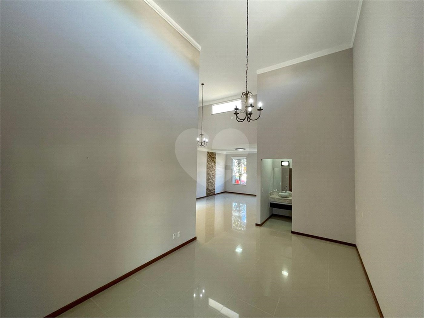 Casa de alto padrão, térrea no condomínio fechado Damha I em São Carlos.