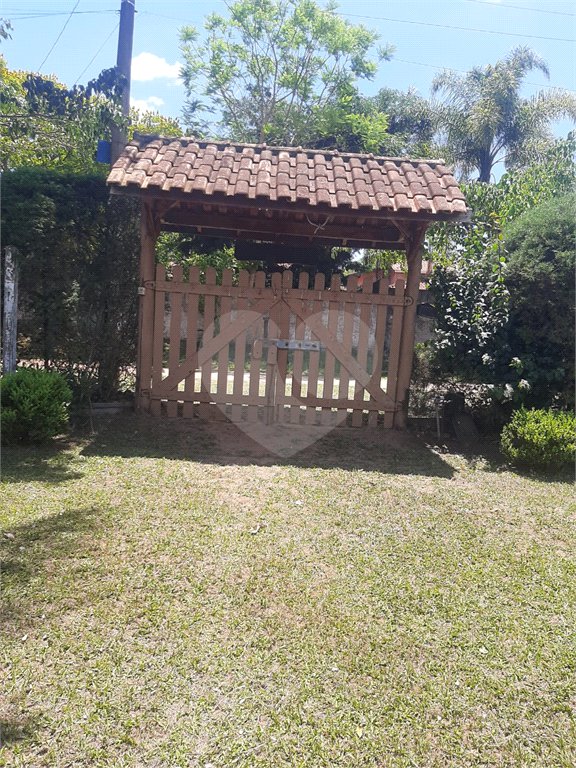 Chácara no Lagoa Dourada .