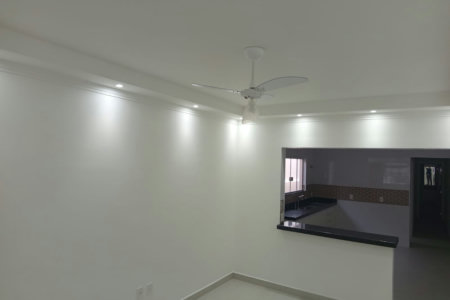🌊✨ Oportunidade Única na Praia Grande – Casa Nova com Piscina a Apenas 390m do Mar! ✨🌊