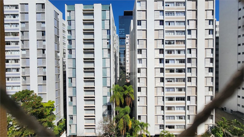 Apartamento no Condomínio Edifício Manaus em Ribeirão Preto para Venda