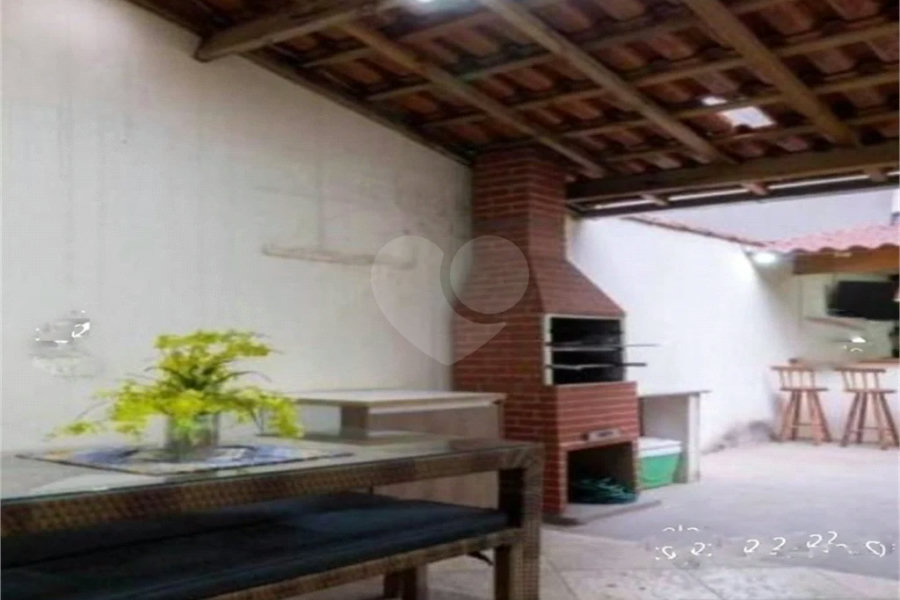 Casa à venda com 3 suítes em Chácara Mafalda, São Paulo, SP