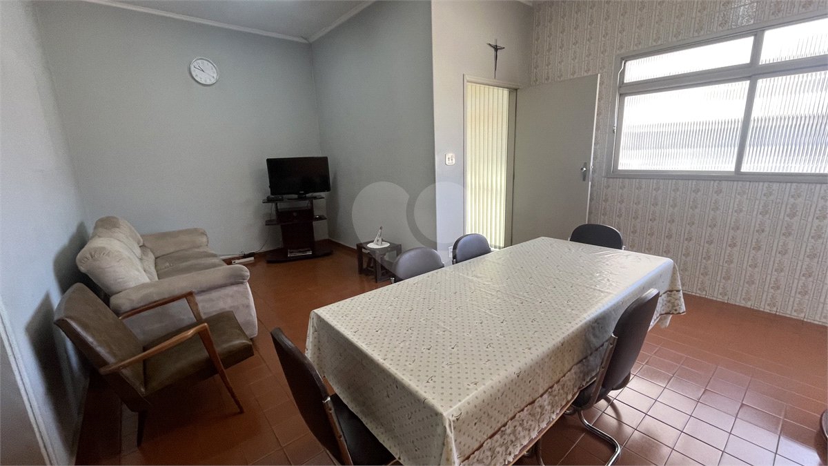 Casa Térrea com 3 dormitórios no Centro de Atibaia