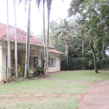 Casa à venda com 4 quartos, sendo 2 suítes,  no condomínio Chácara Flora, São Paulo - SP