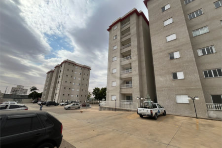 Apartamento com suíte na Vila Prado
