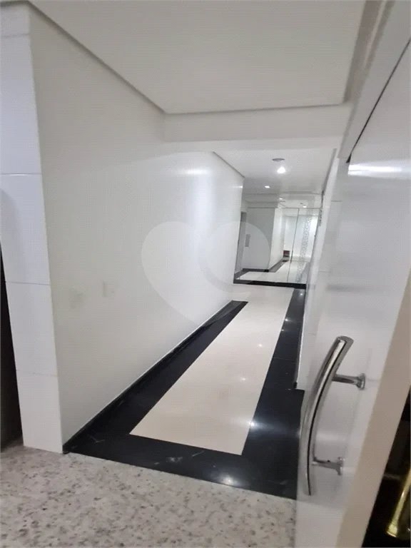 Apartamento à venda na Vila Carrão, 3 quartos (2 suítes)