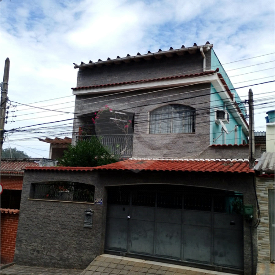 Vendo excelente Casa de 3 quartos em Campo Grande