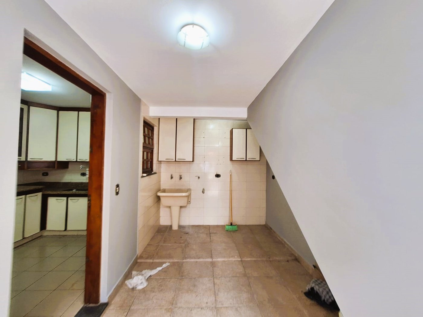 Casa à venda com 4 suítes, sendo 1 suíte externa, no Jardim Bonfiglioli, São Paulo - SP