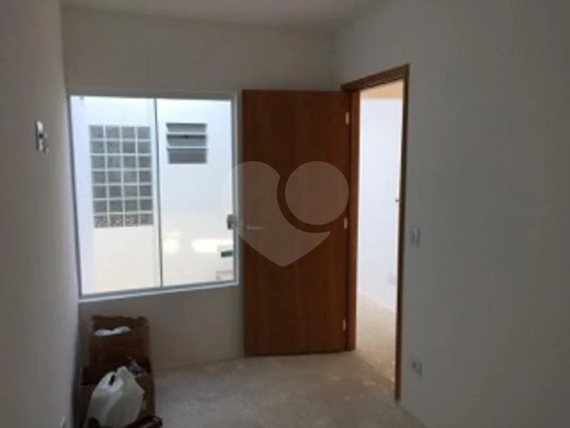Sobrado novo nunca habitado.