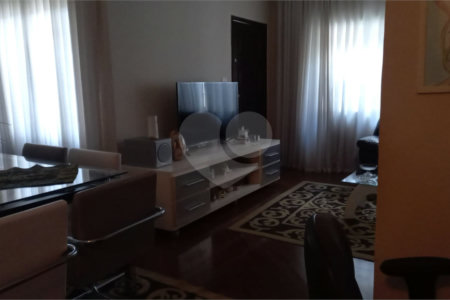 Sobrado à venda com 3 quartos, sendo 1 suíte, em Jabaquara, São Paulo, SP