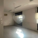 Casa comercial com 300m², 5 quartos, 2 vagas, para locação no Campo Belo!