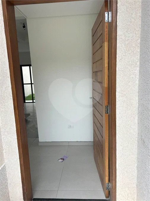 Casa à venda com 3 quartos, sendo 1 suíte, no condomínio Marselha VI, São Roque - SP