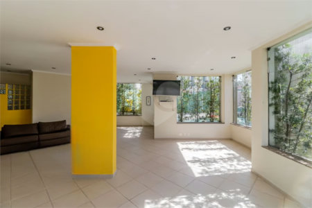 Apartamento à Venda com 215m² - Saúde