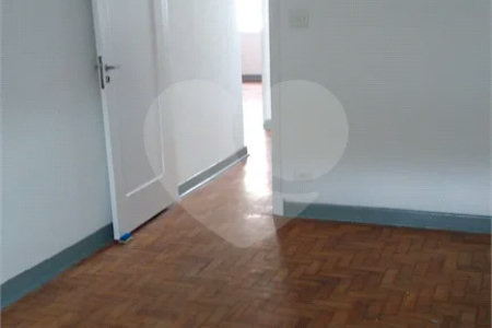 Sobrado a Venda na Mooca, com 248 m²