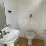 Excelente sobrado com piscina e churrasqueira