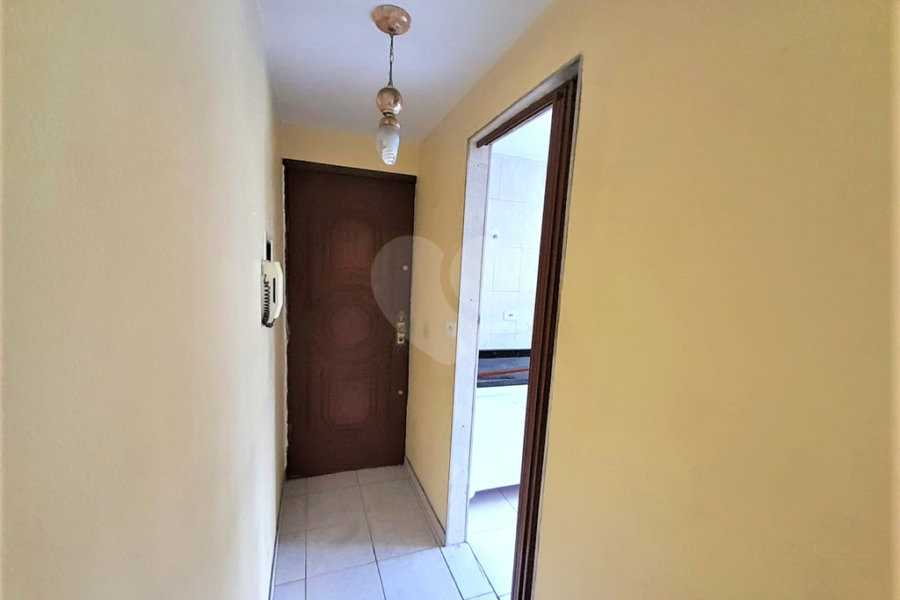 Apartamento 65 m2. Região Tucuruvi . - 2 Dormitórios 2 Banheiros. Area de Serviço.