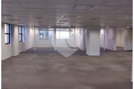 Conjunto comercial para locação na Vila Olímpia 384,81 m², 7 vagas de garagem