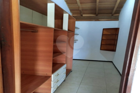 Sobrado à venda em Araras – Santa Olivia II 3 dormitórios 1 suíte