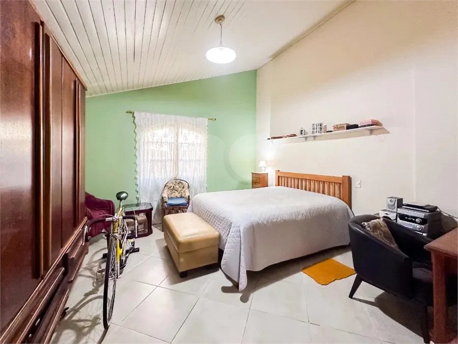 Casa á venda em condominio em Caieiras SP