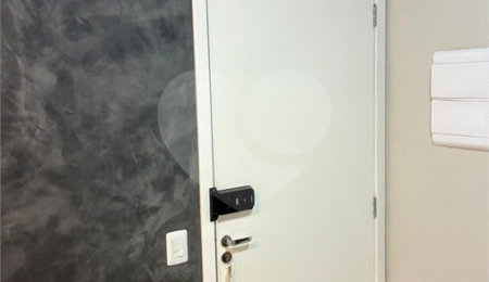 Apartamento à venda ou para alugar com 2 quartos, sendo 1 suíte,  em Vila Pompéia, São Paulo, SP