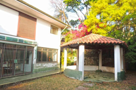 Casa de Vila à venda com 4 quartos, sendo 2 suítes, em Jardim dos Estados, São Paulo, SP