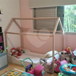 Apartamento a venda na Aclimação com 4 dormitórios e 2 vagas.