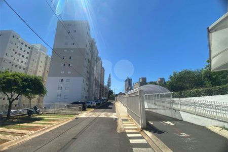 Apartamento á venda no Parque dos Manacás - São Carlos/SP