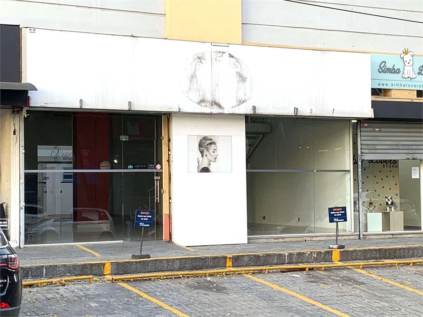 Aluga-se loja de rua, 230 m2, no Portal do Morumbi