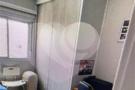 Apartamento na Mooca com 77m2 com 3 dormitórios sendo 1 suíte, 3 banheiros, 2 vagas de garagem