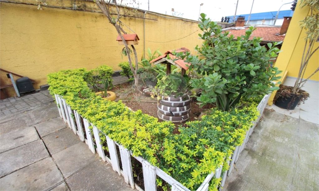 Sobrado a venda em Condominio fechado 80m 02 dormitórios 01 vaga
