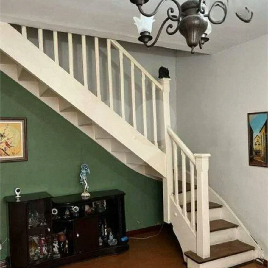 Sobrado à venda com 66m² - Belém