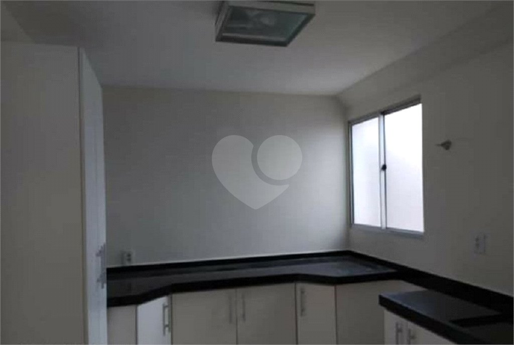 Apartamento no Condomínio Monte Nevada.