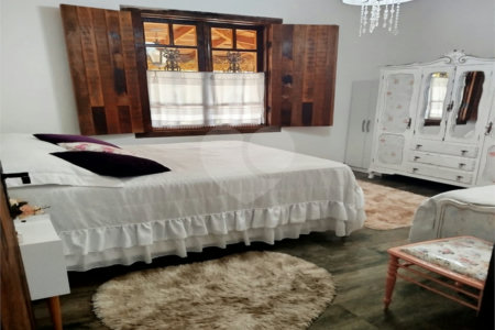 Casa de Campo em condomínio Analândia