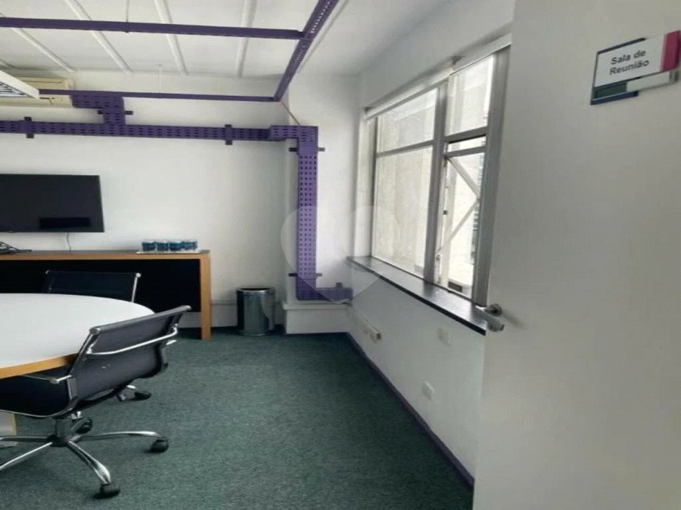 Sala comercial na Berrini, venha conhecer.