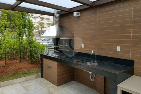Apartamento no Jardim Anália Franco