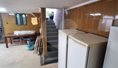 Sobrado à venda com 4 quartos, sendo 1 suíte,  em Palmas do Tremembé, São Paulo, SP
