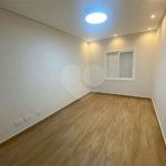 Casa à venda no bairro Dos Casa, em São Bernardo do Campo, com 280 m², 4 dormitórios, 3 suítes, 4 vagas, hidromassagem e fácil acesso às principais rodovias.