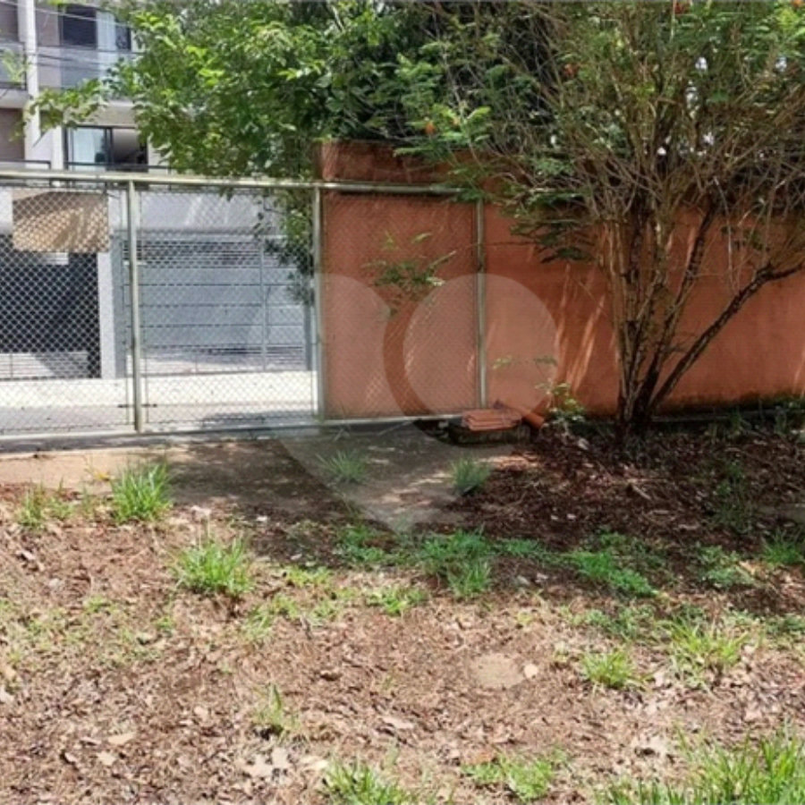 Terreno à venda no Jardim dos Pinheiros, Atibaia