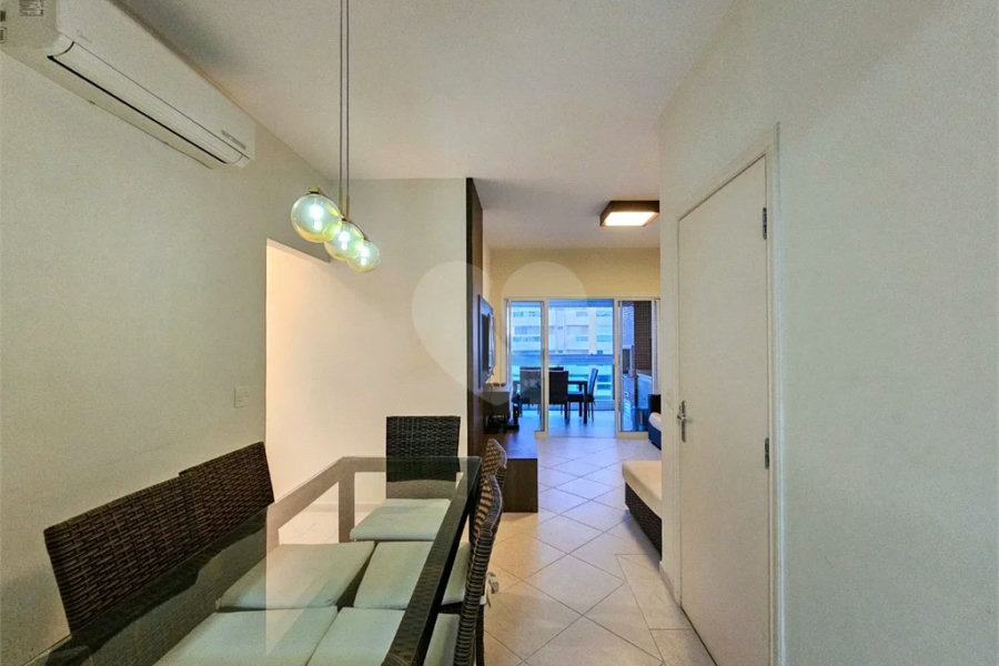 Apartamento à venda com 4 quartos, sendo 2 suítes, em Riviera de São Lourenço, Bertioga, SP