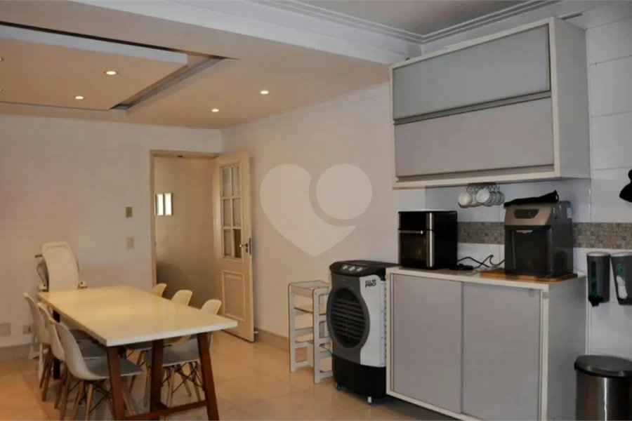 Casa à venda com 4 quartos em Vila Fiat Lux, São Paulo
