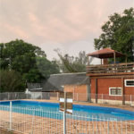 Chalé à venda em Atibaia 140m²– Condomínio fechado com lazer completo